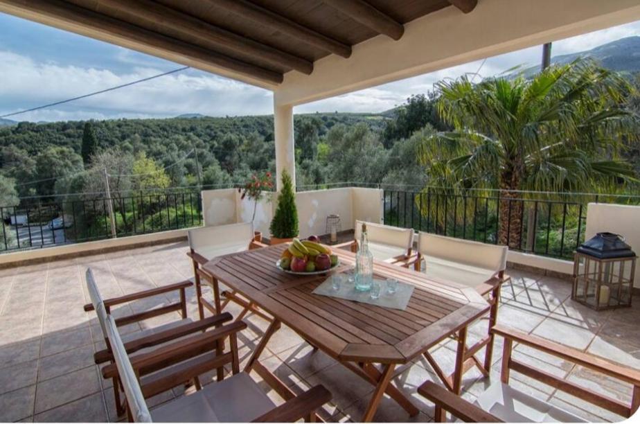 Villa Billy'S - Holidays In Nature Βλάτος Εξωτερικό φωτογραφία